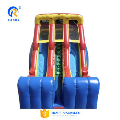Glissière gonflable de 25 pieds avec piscine et palmier