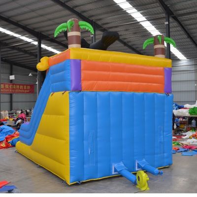 Taille personnalisée divertissement en plein air courroux de corbeau toboggans gonflables pour enfants