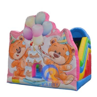 Un ours gonflable pour les fêtes