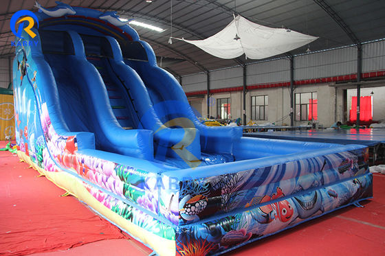 Grand terrain de jeux gonflable sautant château avec piscine chaude TikTok amusement garanti