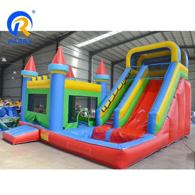 Tailles en option Château gonflable avec toboggan et piscine