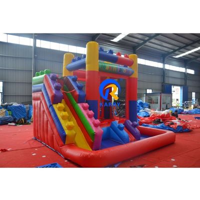 Château gonflable à rebond avec glissement 13 x 12 x 14,5 pieds