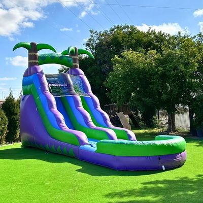 Occasions extérieures Glissière gonflable gris avec trois arcs de rebond et piscine