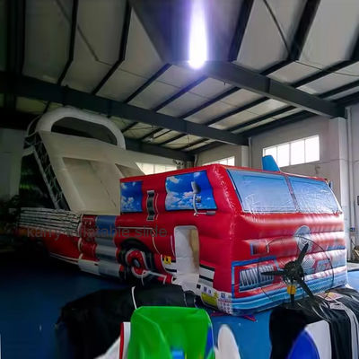 Grand camion de pompiers à glissière sèche gonflable pour les parties commerciales