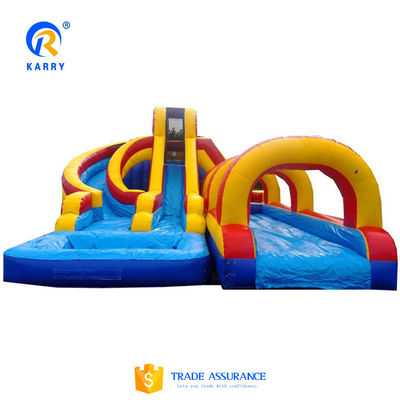 Accordez le poids réel commercial gonflable toboggan à eau avec conception de piscine et de palmier