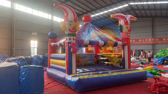 Groupe d'âge 5-7 ans Château gonflable à bonbons avec petit toboggan et obstacle