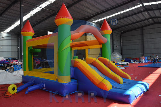 Une maison gonflable pour les filles Une maison gonflable pour les fêtes