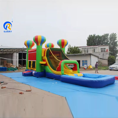 Ensemble de diapositives de château gonflables en bâtonnet en PVC pour enfants avec des ballons colorés et une maison en rebond