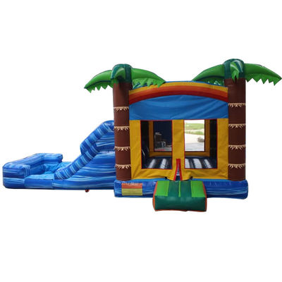 Des kits de réparation comprenant des châteaux gonflables de saut à la taille d'un adulte avec toboggan et piscine