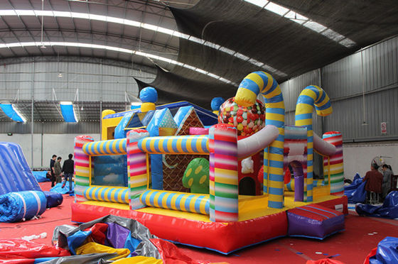 Jeux pour enfants en plein air Essentiel KARRY Chambre de bonbons gonflable Combo Bouncer avec glisser