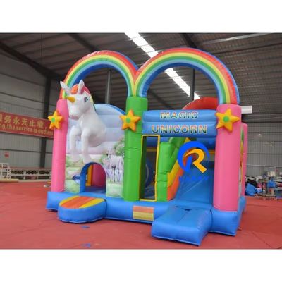 Caractéristiques Combo gonflable arc-en-ciel portable pour adultes sautant et fête pour enfants