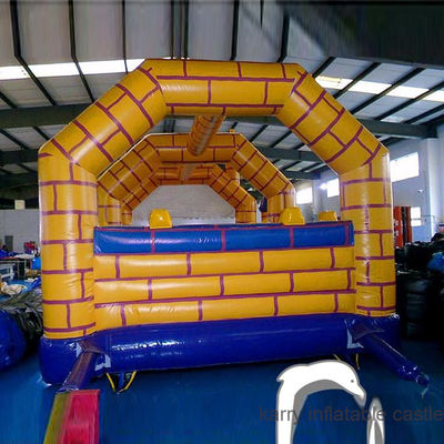 Camelot Bouncy Castle est un château gonflable personnalisé pour le divertissement