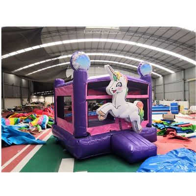 Impression numérique arc-en-ciel unicorne PVC château violet gonflable