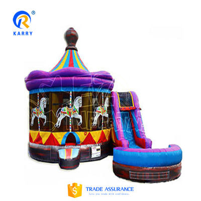 Caractéristiques PORTABLE Carousel géant château rebondissant combo diapositive avec couleur personnalisée