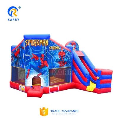 Caractéristiques PORTABLE Carousel géant château rebondissant combo diapositive avec couleur personnalisée