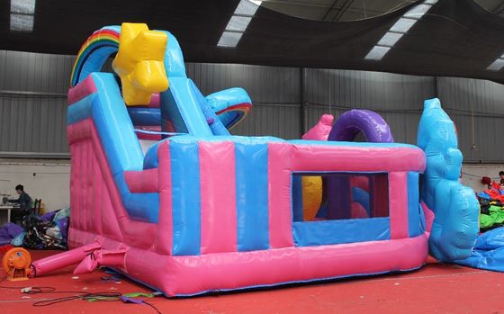 Château gonflable 5x5.5m avec une corne unique
