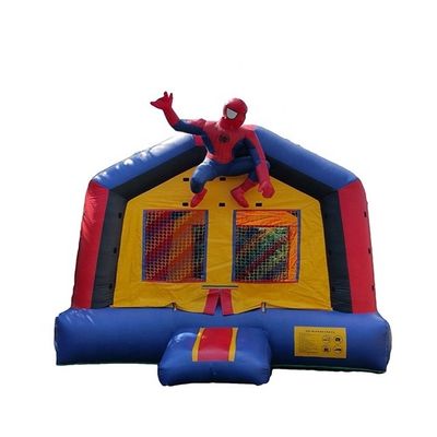 Maison gonflable de 65 kg avec planche à roulettes et conception de saut en l'air Spiderman 3D