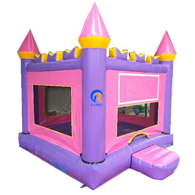 Château gonflable rose pour le saut en salle pour les enfants