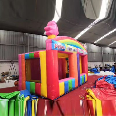 Une fête incontournable, location commerciale, concession pour les enfants, avec château gonflable.
