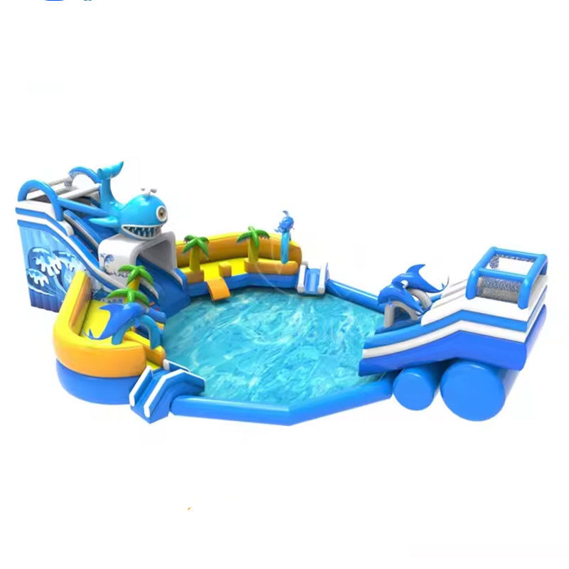 Découvrez l'excitation de notre parc aquatique gonflable parfait pour les adultes