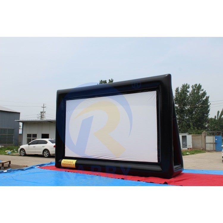 Écran de projection gonflable portable pour les événements en plein air Durable et facile à transporter