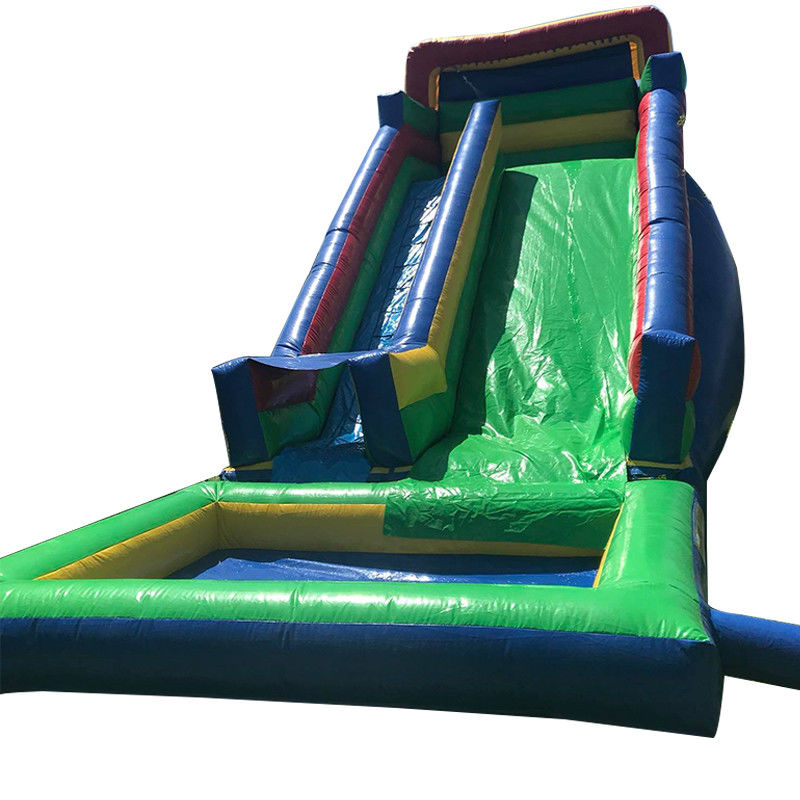 Location d'une piscine gonflable pour les occasions commerciales