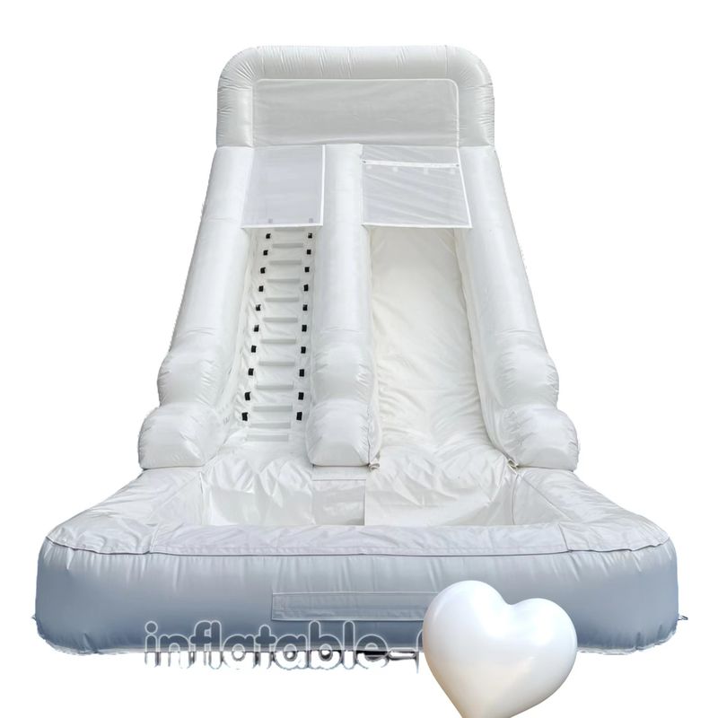 Location commerciale intérieure toboggan gonflable avec piscine en été