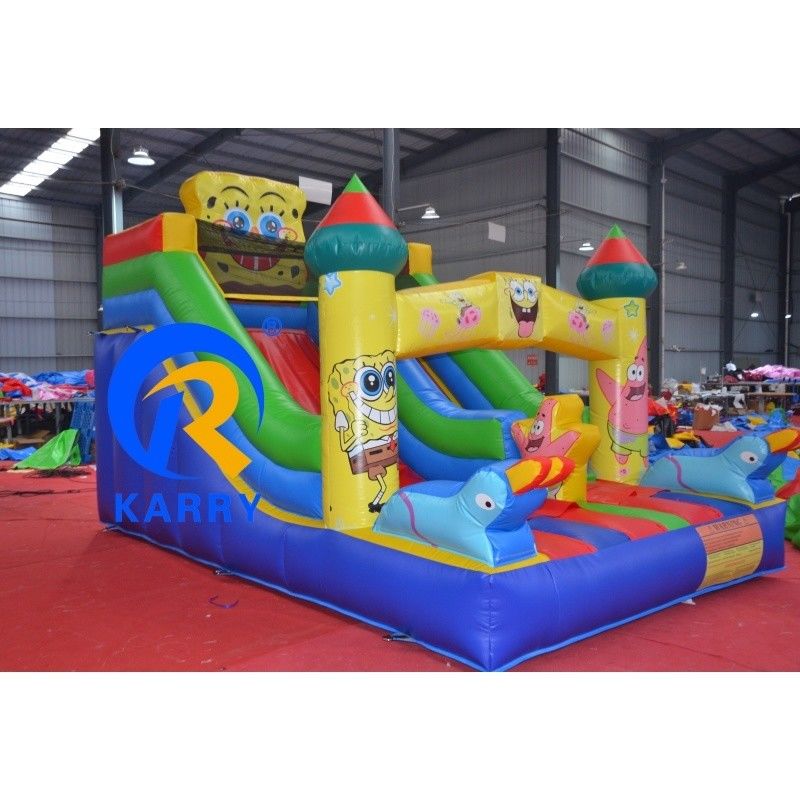 Maison gonflable en PVC et toboggan sec pour les fêtes à louer à l'intérieur 8x3x5m