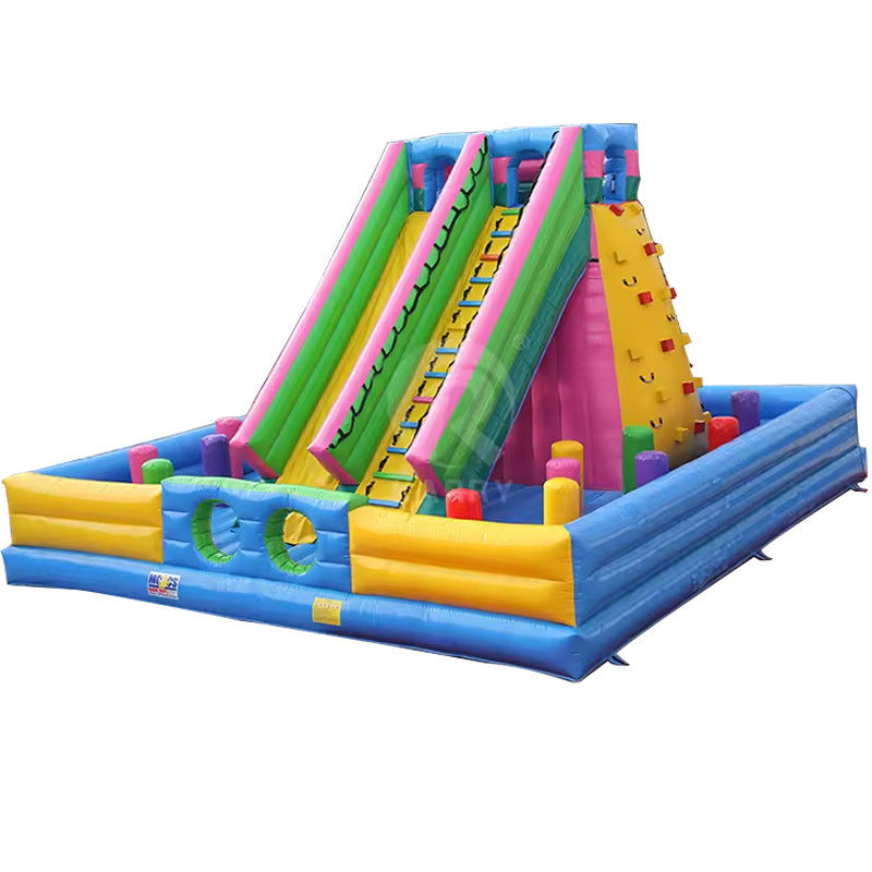 Des glissières sèches gonflables extérieures de couleur personnalisée avec double voie et mur d'escalade